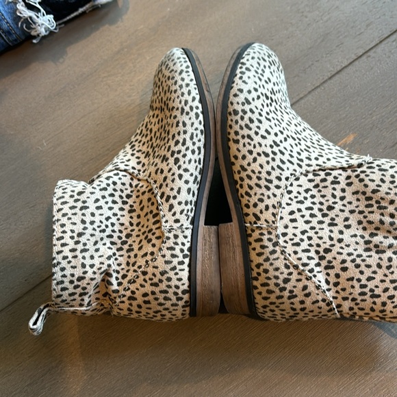 Leopard Boots, toddler girls size 9 - Picture 3 of 4